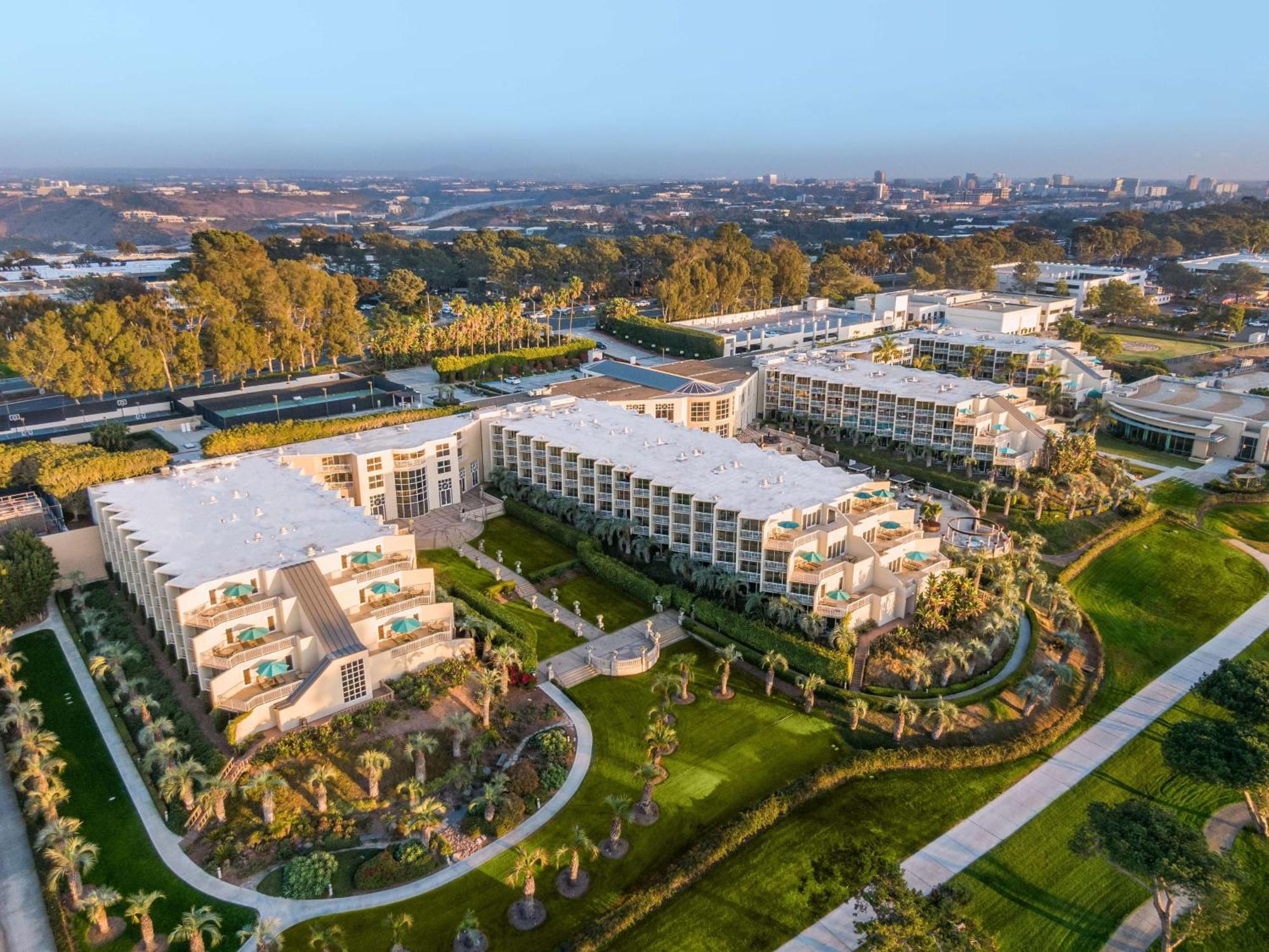 Hilton La Jolla Torrey Pines Hotel San Diego Exterior photo